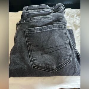 🎮 WOMENS AMERICAN EAGLE JEANS 🎮